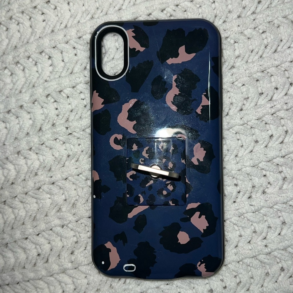 iPhone XR charging case